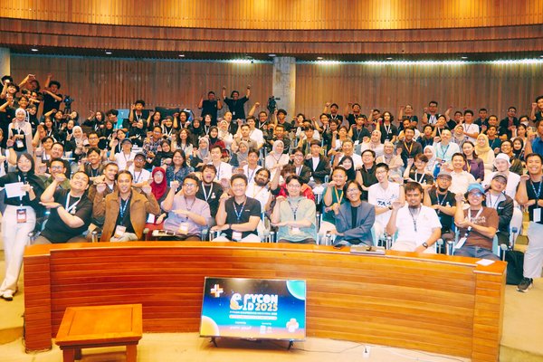 A First-Time Speaker’s Reflection on PyCon Indonesia 2025